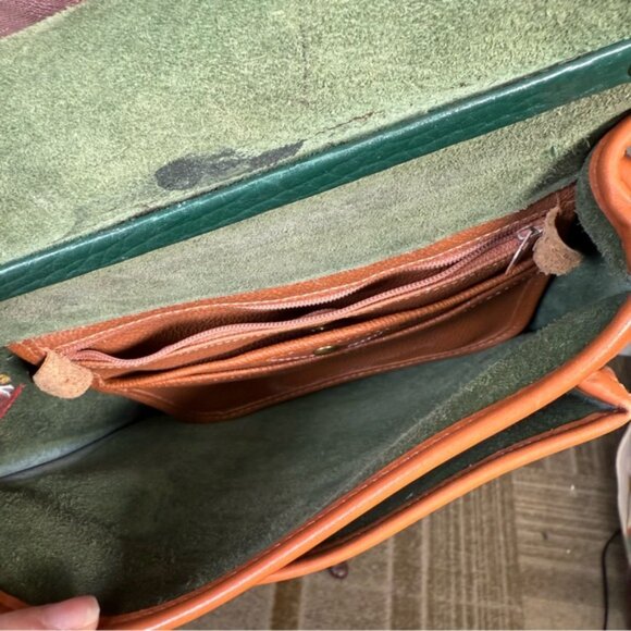 Vintage Dooney & Bourke Evergreen/Tan Leather Med Surrey Carrier Crossbody Bag - Picture 8 of 16